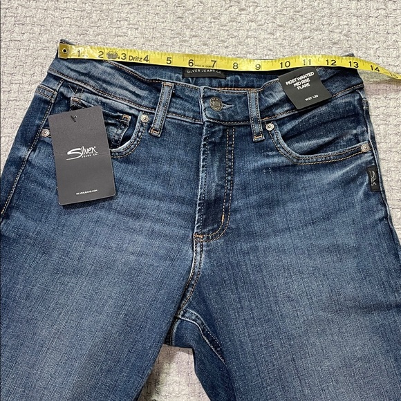 NWT’s Silver Most Wanted Mid Rise Flare Boot Cut Jeans Indigo Size 27x33 - Picture 14 of 16
